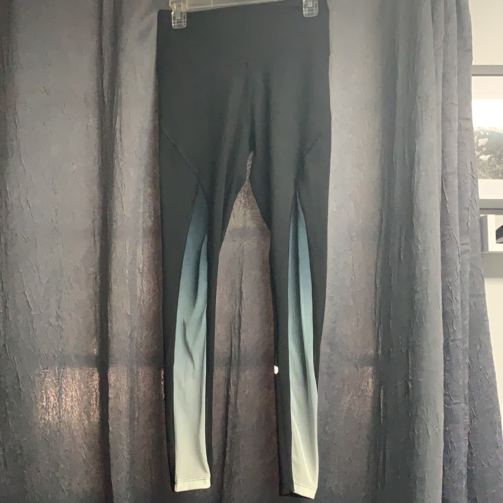 Brand New Pink Victoria Secret Leggings With Mesh